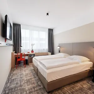 Wyndham Garden Messe Monachium