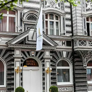 4* Отель Opera